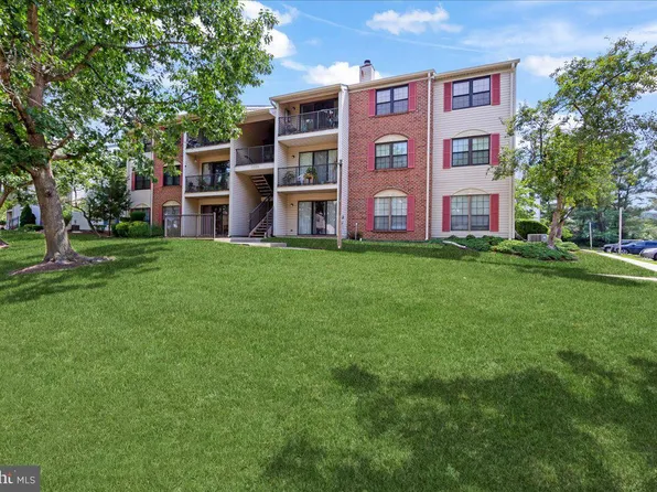 4 Rickard Ct, Lawrence Township, NJ 08648
