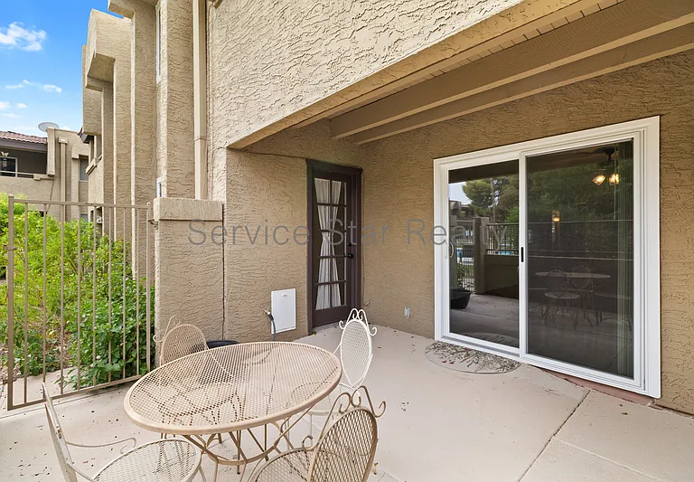 4050 E Cactus Rd #101 — Photo 17
