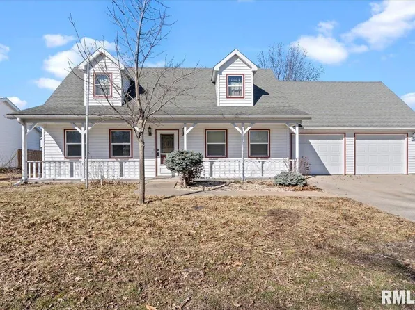 1214 W Jefferson St, Auburn, IL 62615