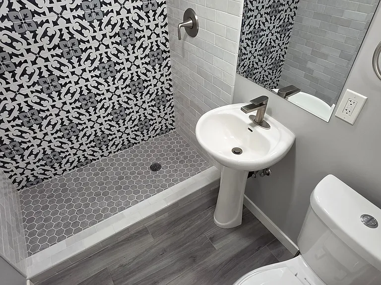 3901 H St #3 — Photo 18