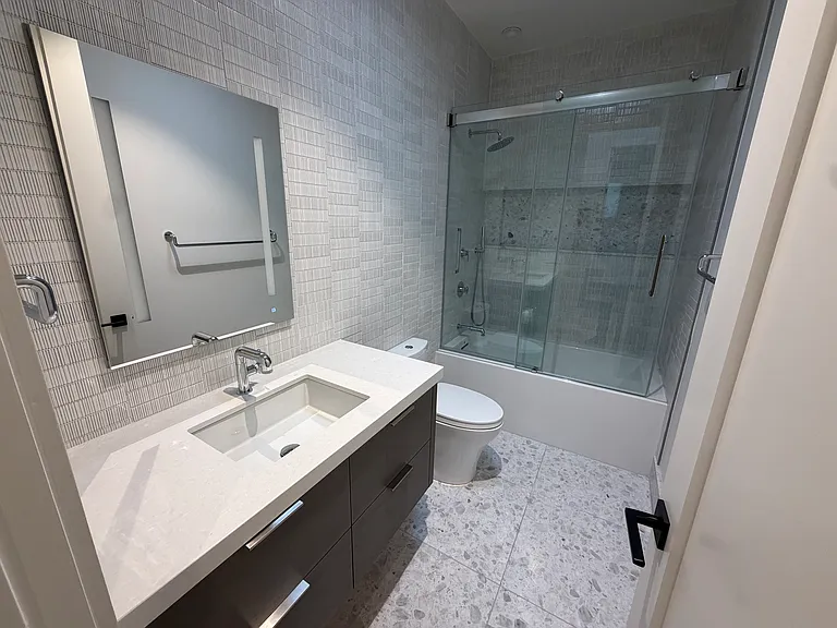 375 W Napa St #1 — Photo 14
