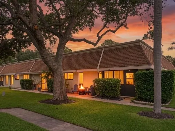 101 Half Moon Circle #C, Jupiter, FL 33458