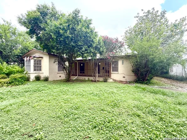 247 Club Dr, San Antonio, TX