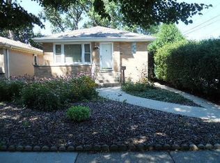 8342 Monticello Ave, Skokie, IL 60076