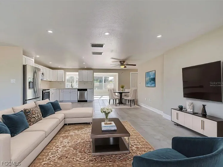 4342 Ewing Cir — Photo 12