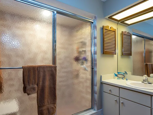 483 Lakebridge Dr, Ormond Beach, FL 32174