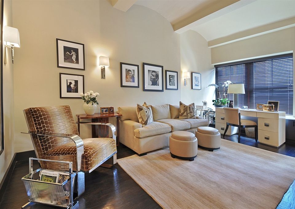1st image of 27 N Moore St APT 7A