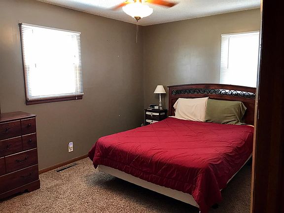 2nd image of 1724 Donald Dr