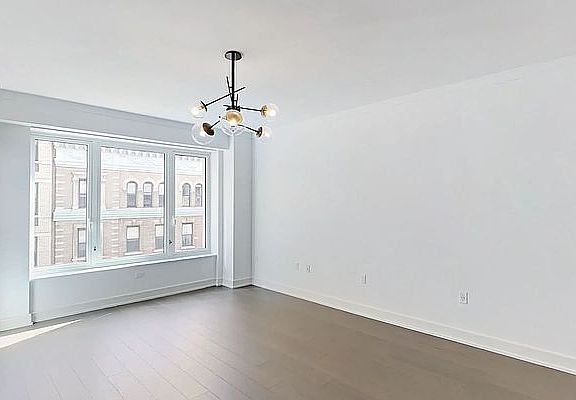 4th image of 222 W 80th St #4D
