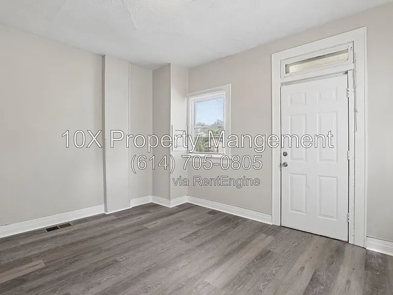 132 S Richardson Ave — Photo 15