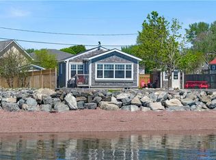 11 Patrick St, Saint Andrews, NB E5B2G7