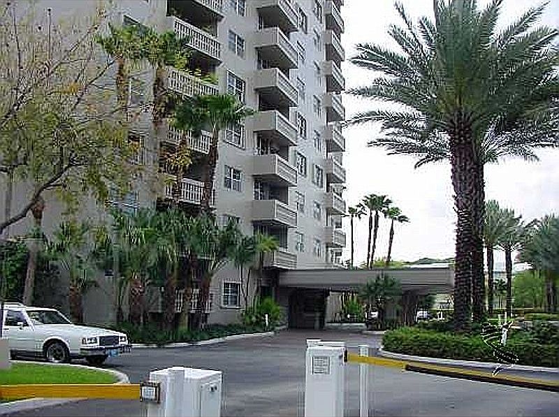 1st image of 90 Edgewater Dr APT 1126