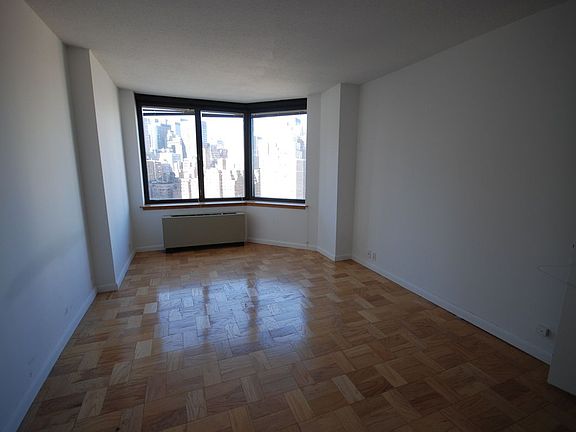 4th image of 415 E 37th St APT 23K