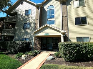 8720 Yardley Ct APT 205, Indianapolis, IN 46268