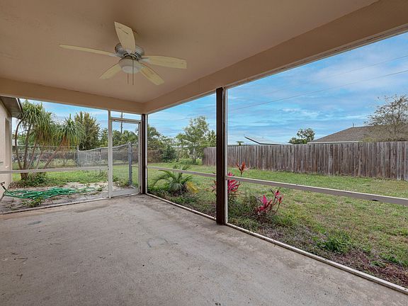 5th image of 4352 SW Elaine Court