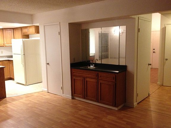 Wet bar