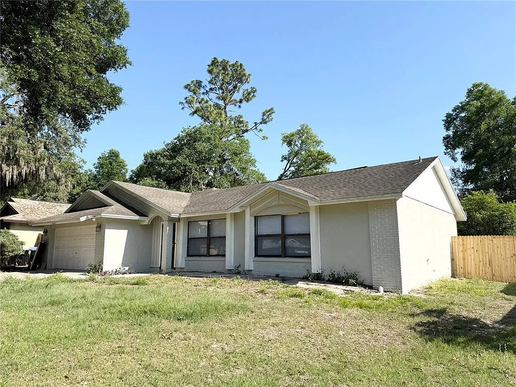 Building Photo - 3402 Bretwood Dr