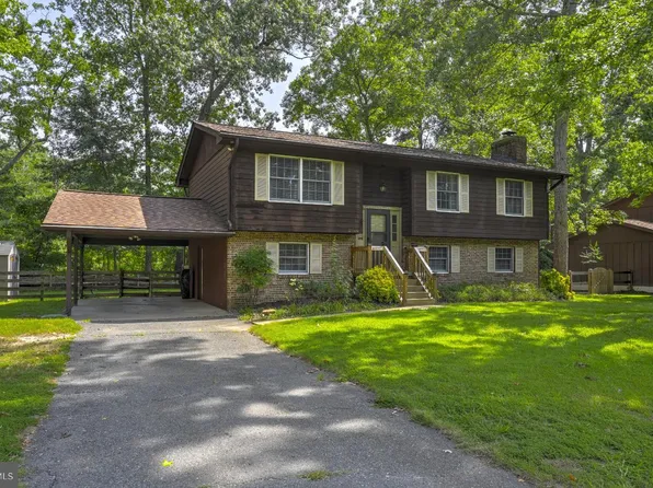 21600 Constellation St, Lexington Park, MD 20653