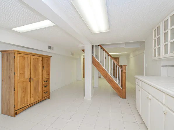 1042 70th Street image 29 of 34