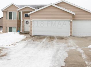 963 Westport Pkwy, West Fargo, ND 58078