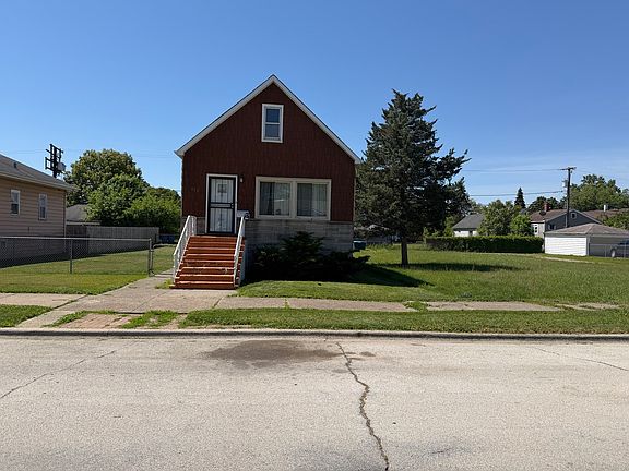 2nd image of 213 155th Pl