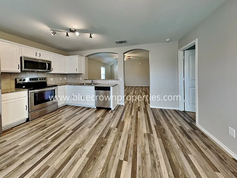 3085 Seth Ln — Photo 5