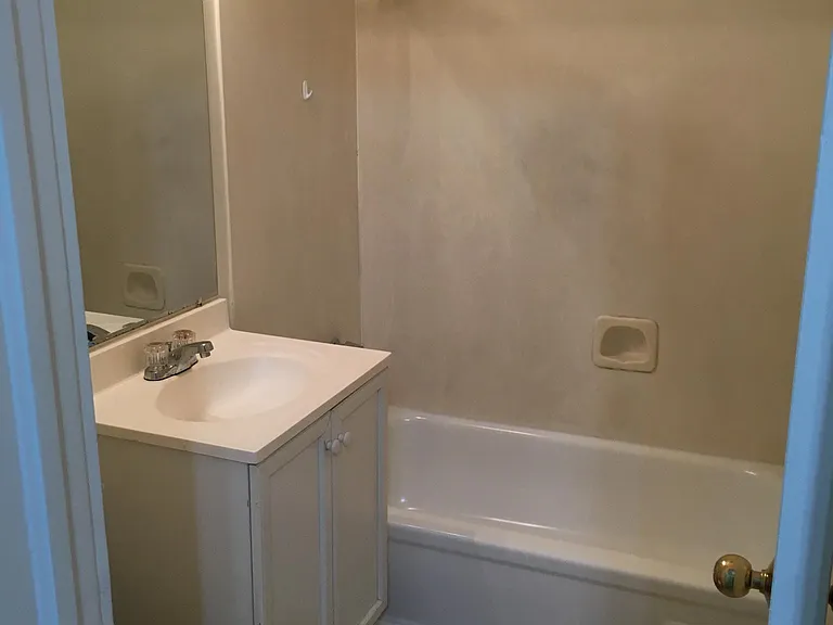 1121 Bordeaux St #1121 — Photo 6