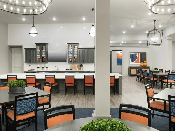Solana Lakewood 55+ Active Adult Apartment Homes