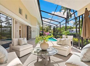 416 3rd Ave N, Naples, FL 34102