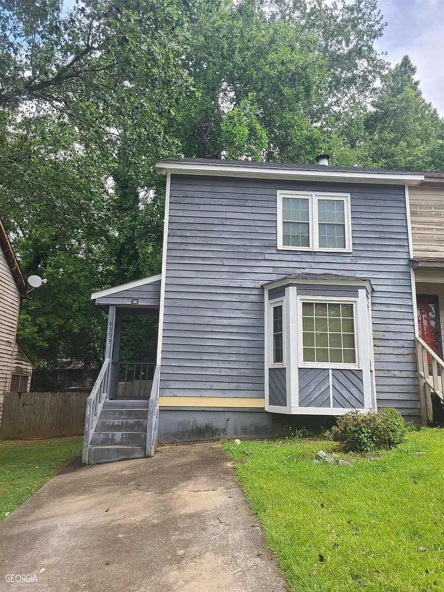 4353 Barrington Pl photo 1
