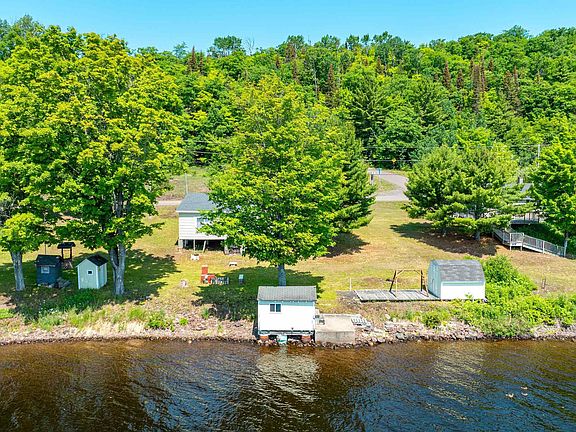 2nd image of 6314 Gay Lac La Belle Rd