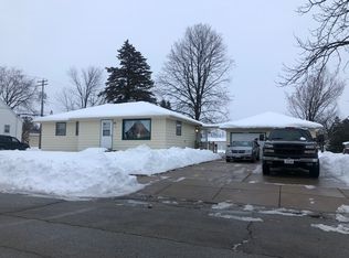 126 Lincoln St, Pulaski, WI 54162