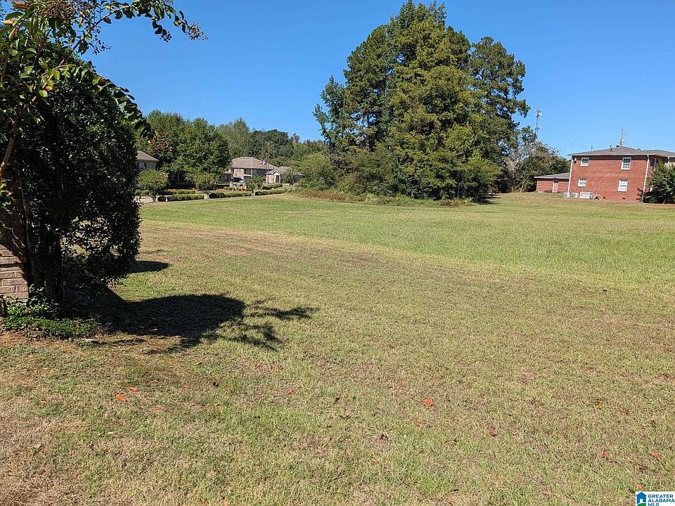 2nd image of 506 Airport Rd S #1