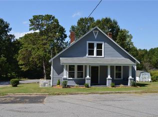 112 S Lonesome Rd, Madison, NC 27025