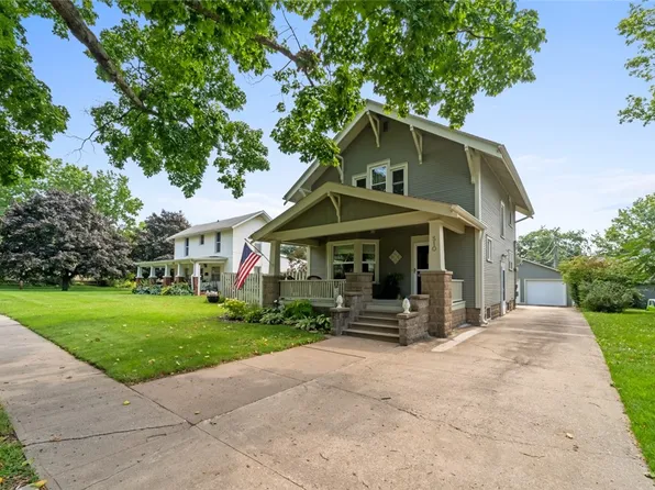 510 E Montgomery St, Knoxville, IA 50138
