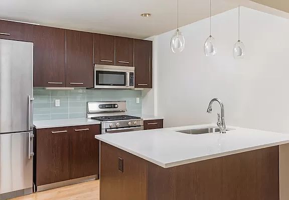 4th image of 5-09 48th Ave #4R