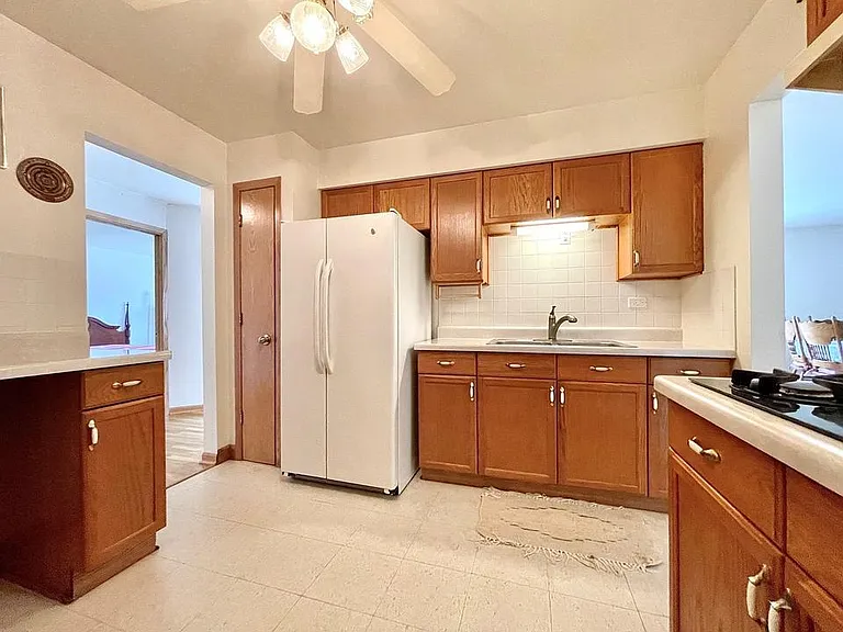 8836 N Western Ave #204D — Photo 16