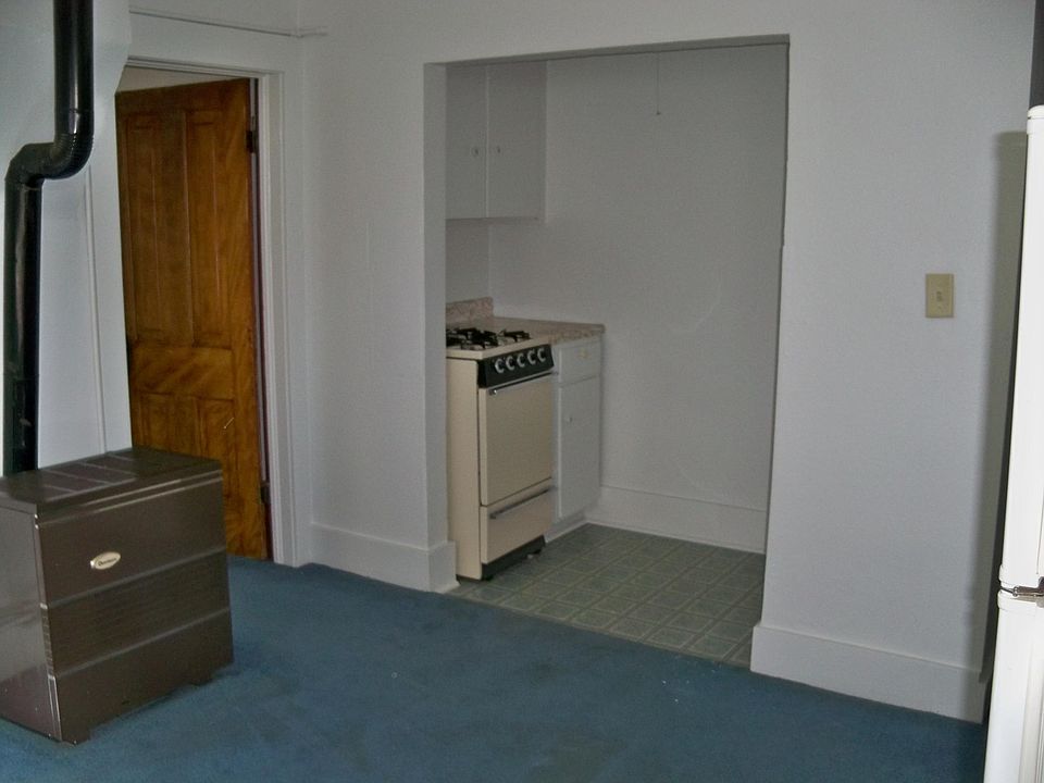2nd image of 413 Columbus St APT 3