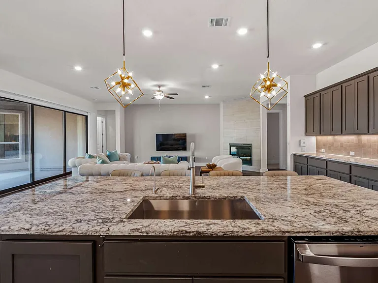 921 Trevi Fontana Dr — Photo 14
