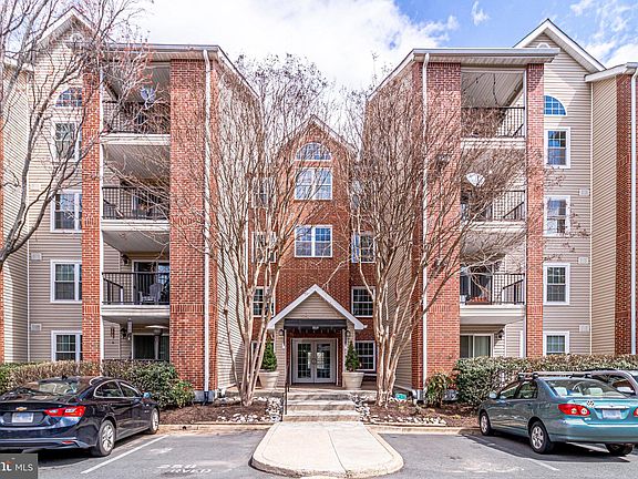 3rd image of 3315 Wyndham Cir APT 3228