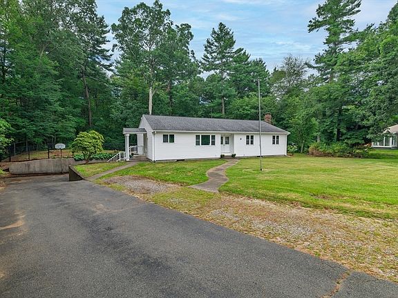 3rd image of 100 Stony Brook Rd
