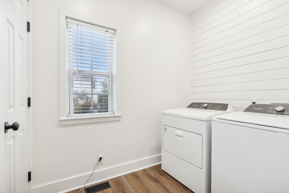 High Point Cir-017.jpg