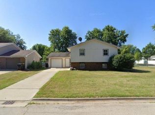 225 Orlando Ave, Normal, IL 61761