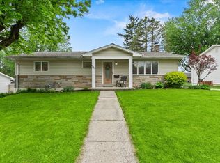 519 Brookwood Dr, Bellefontaine, OH