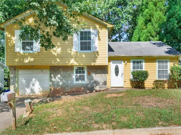 1373 To Lani Farm Rd, Stone Mountain, GA 30083