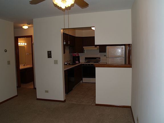 4th image of 905 Baldwin Ave APT B3