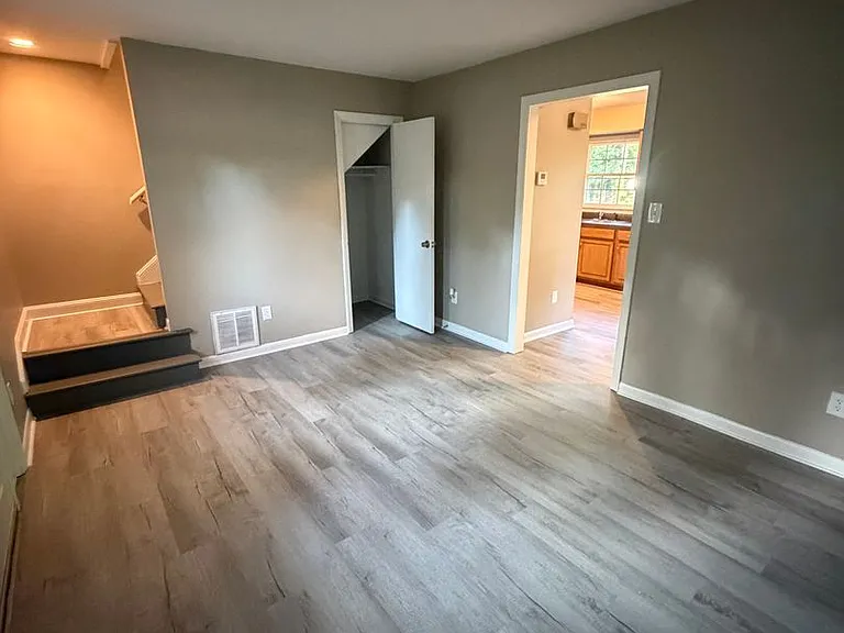 1709 Virginia St. — Photo 4