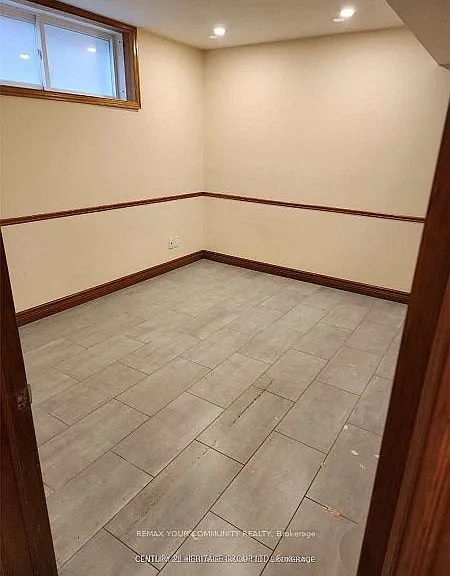 45 Kersey Cres #2 — Photo 8