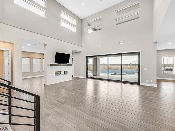 5th image of 4008 Desert Trace Ct