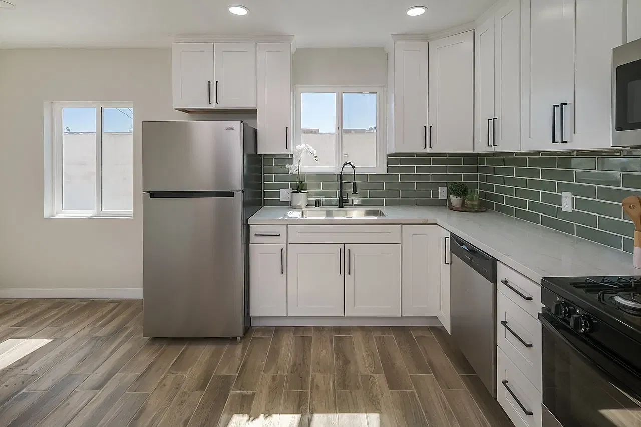 1 bed, 650 sqft, $1,800 — Photo 3